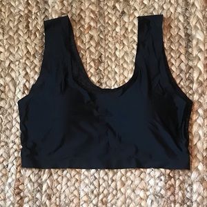 Yummie Scoop Neck Black Bralette Large